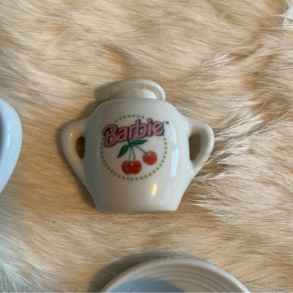 Chilton Toys Barbie Miniature Porcelain Tea Set - Picture 4 of 15